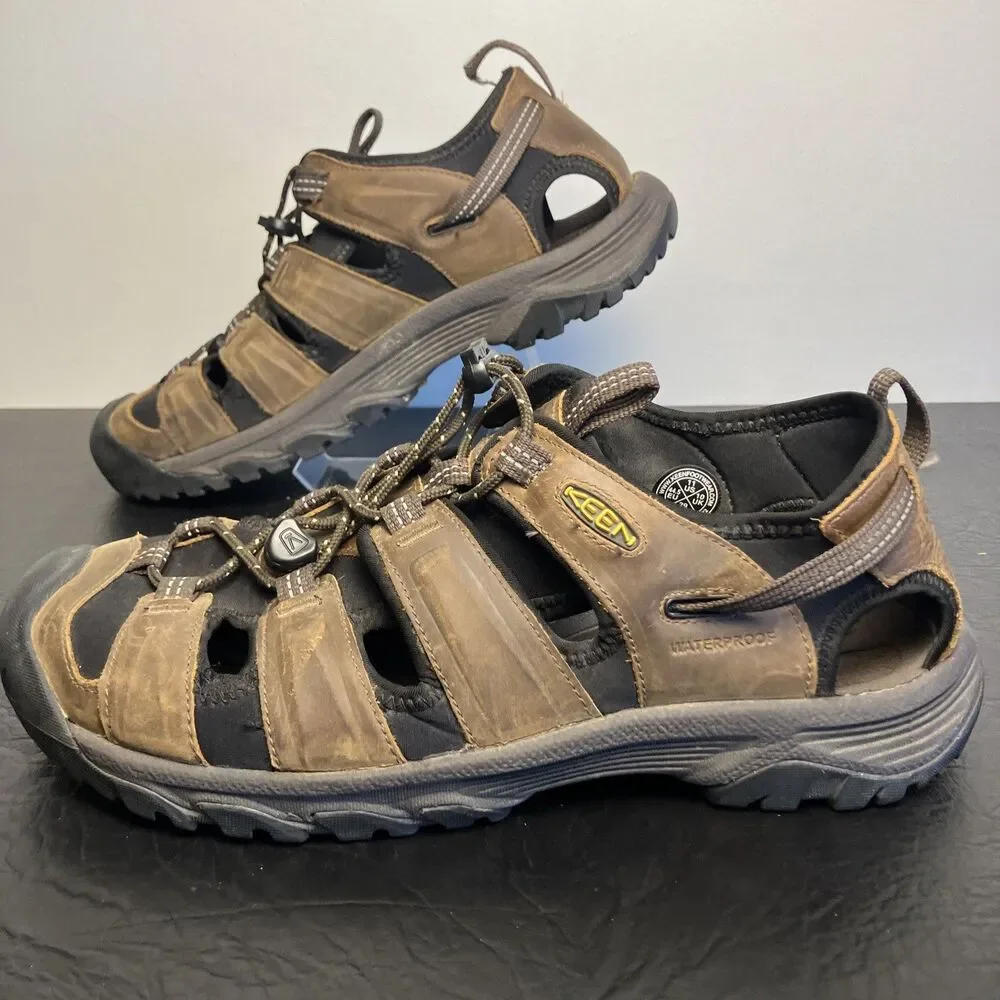 KEEN Men's 11 M Targhee III Closed-Toe Hiking Sandal in Bison/Mulch Good Shape